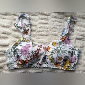 NWOT Kona Sol Floral Bikini Top